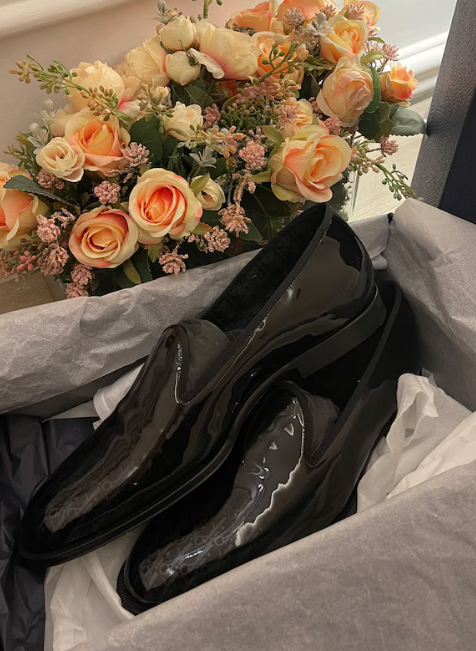 For sale: Christian Dior Timeless Slipper Oblique Calfskin 900 in black, size 41.