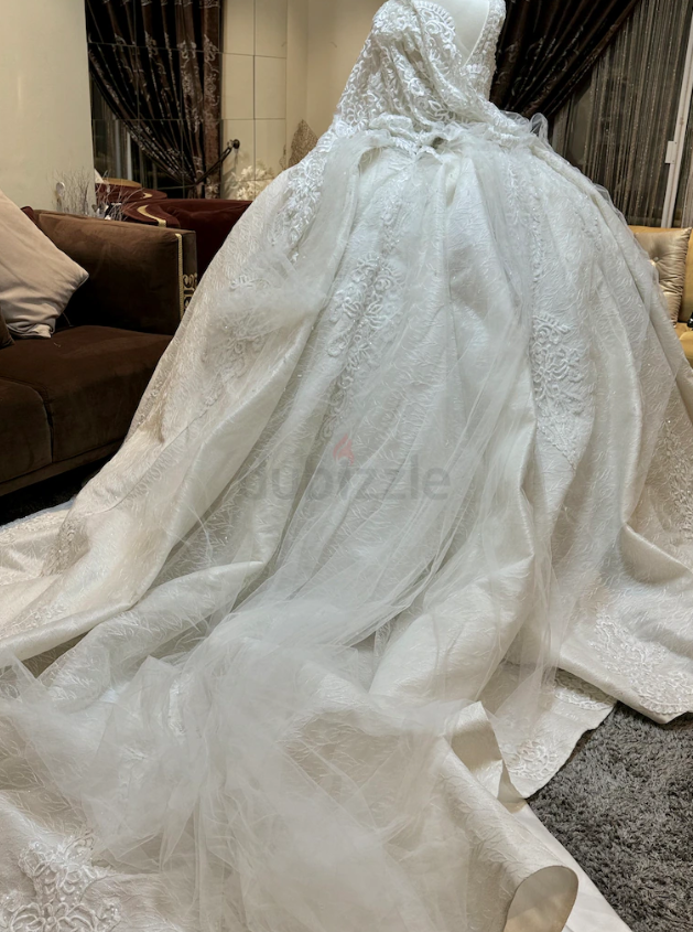 Luxury wedding dress for sale