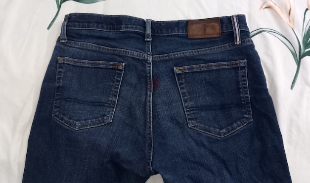 Tommy Hilfiger Dark Blue Jeans Size 34
