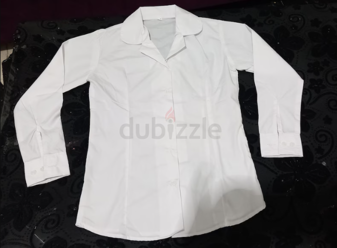 New girls white shirt with sleeves size 10 years