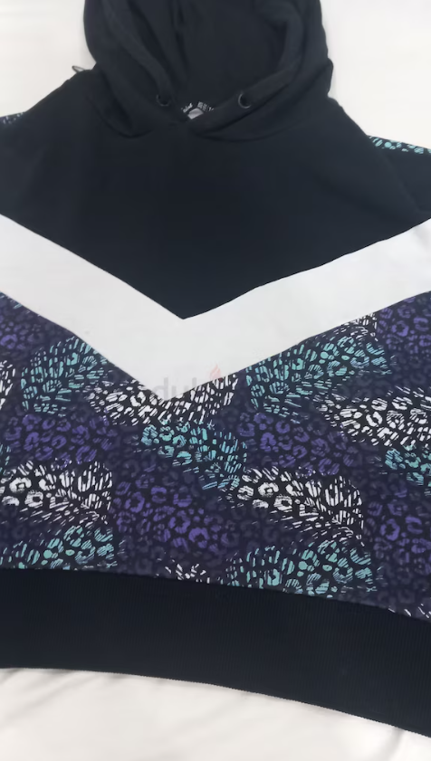 Black cotton hoodie for winter, size 14