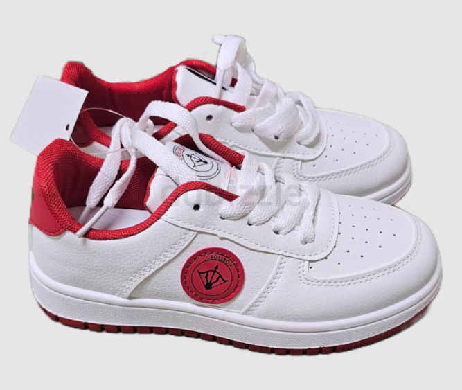 Kids shoes crossbow brand