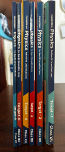 Aakash+Byjus Grade 12/JEE preparation unused guide books
