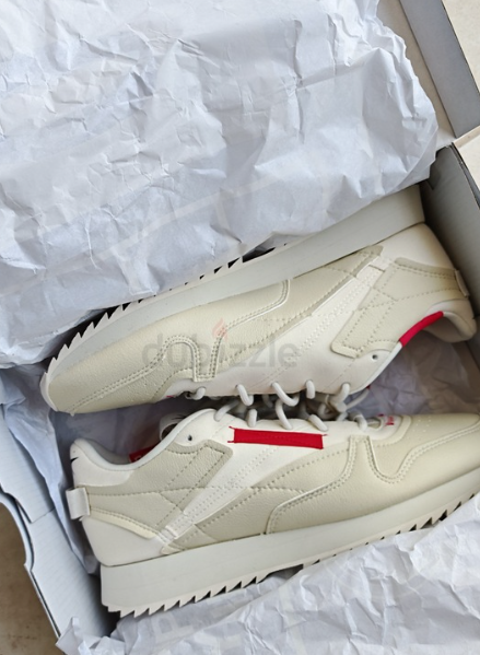 Reebok Classic * Milk / Adidas nike