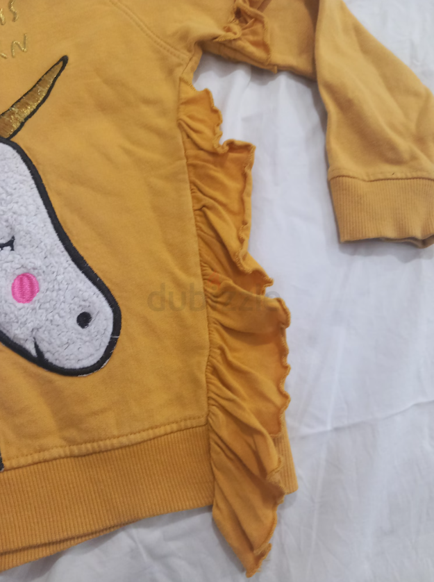 Bright colored cotton pullover, size 5-6 years