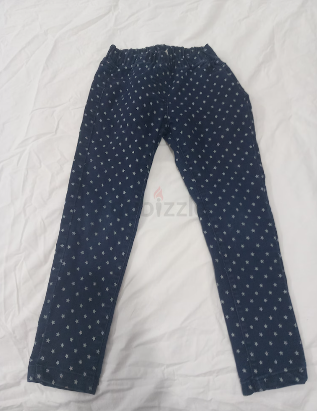 Girls jeans with little stars, size 5-6 years