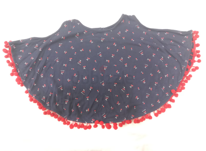 Very comfortable open shoulder baby girl t-shirt, size 2 to 3 years or more