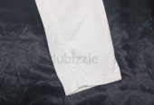 White jeans for children, size 5 to 6 years