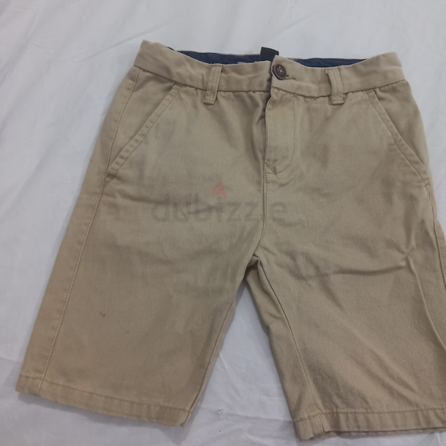 Light and dark beige shorts for boys, size 7 to 8 years
