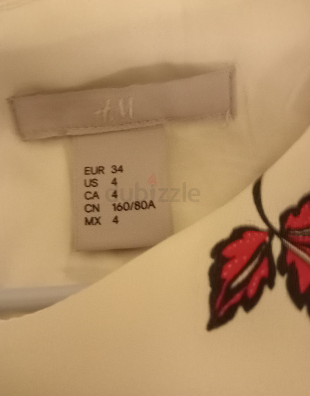 Woman dress 25 dhs size small