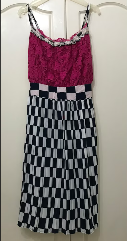 فستان نسائي بدون أكمام تركي المنشأ