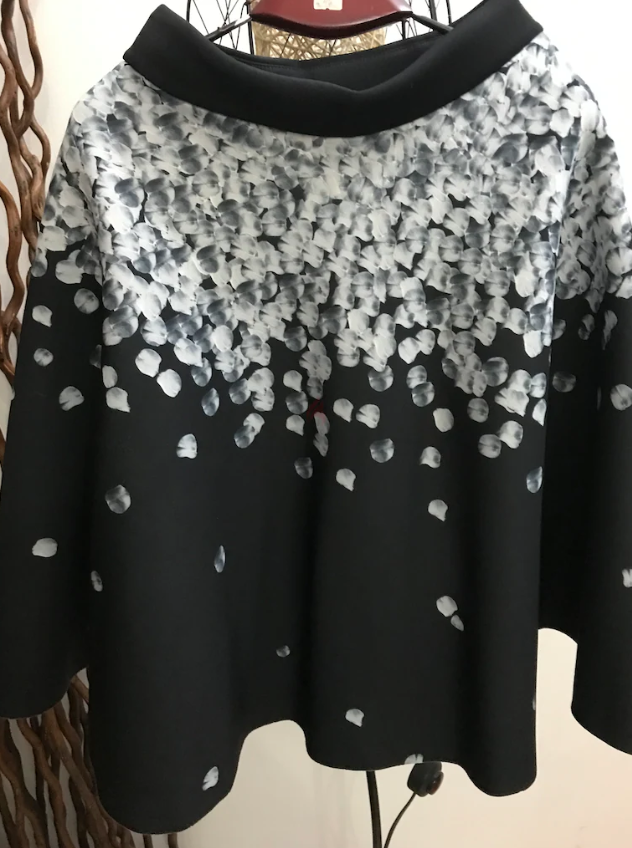 تنورة نسائية كلاسيكية