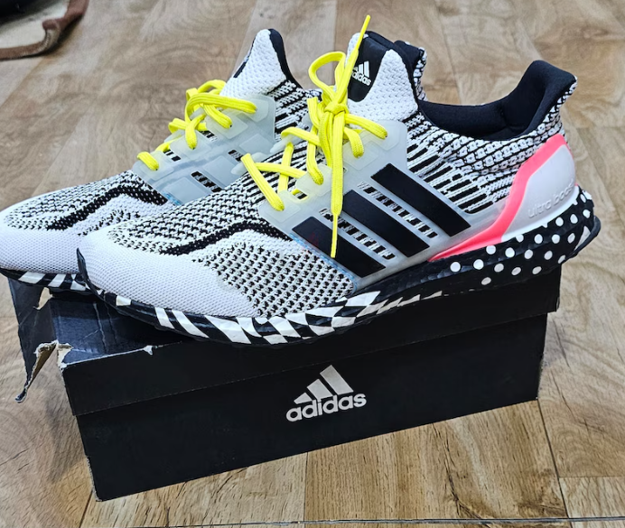 Adidas Ultra Boots 5.0 DNA pattern sports shoes
