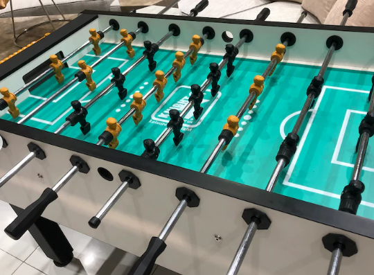 Knight shot Foos ball table