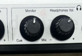 Hercules Portable DJ Console Controller MK4