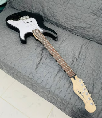 Yamaha Electric Guitar