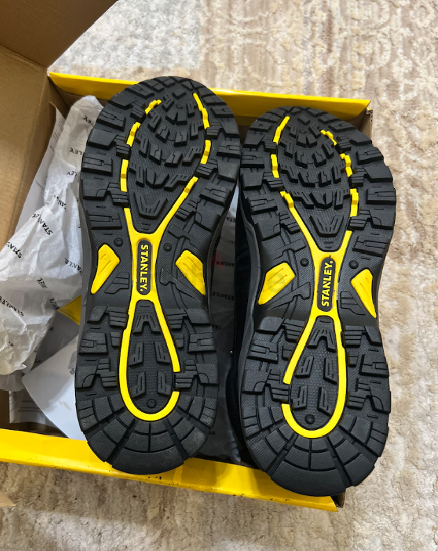 Original Stanley safety shoes size 43 brand new