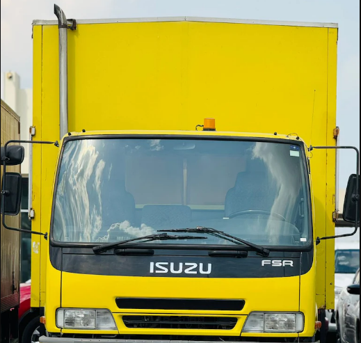 ISUZU FSR 2 DOOR DIESEL 2016 with Dry Box