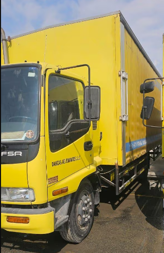 ISUZU FSR 2 DOOR DIESEL 2016 with Dry Box