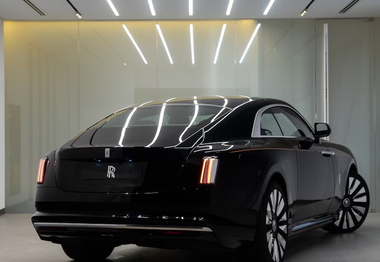Rolls-Royce Spectre Other