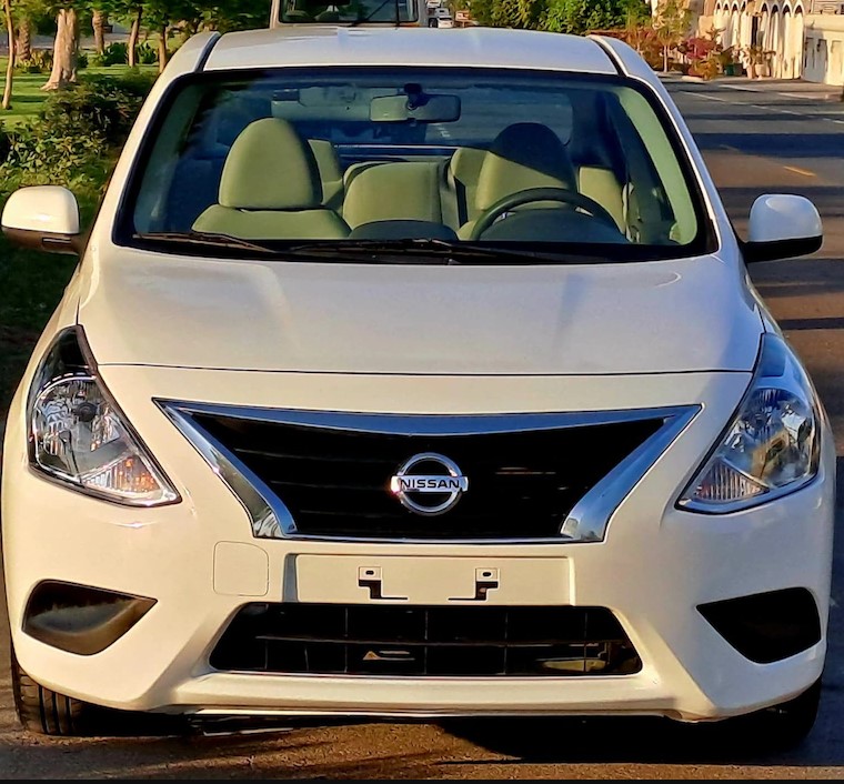 Nissan Sunny SV