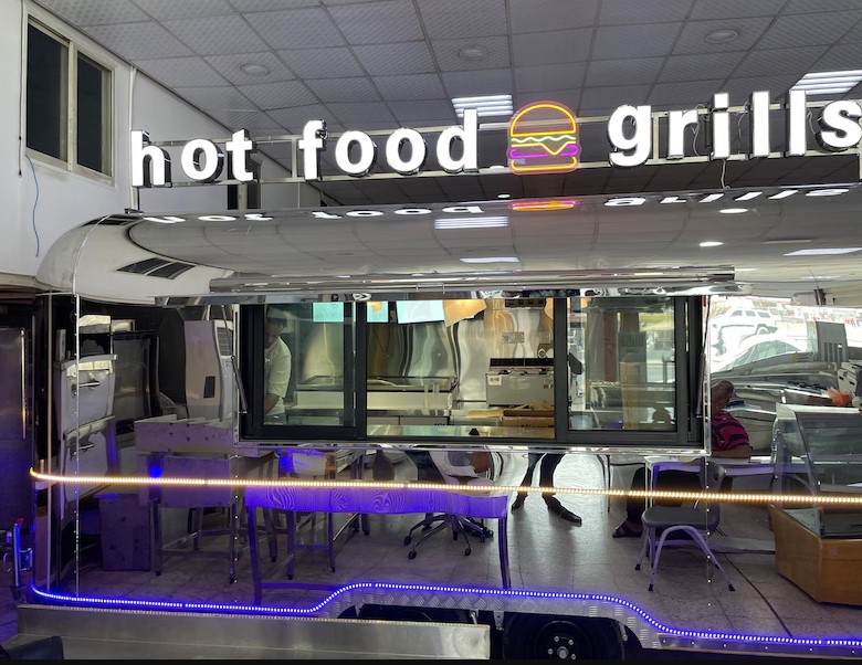 Brand new 5 meter Food truck Fully equipped