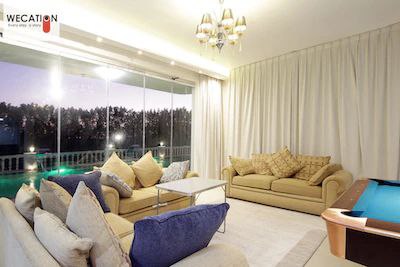 Spacious 5 Bedroom Villa With Private Swimming Pool