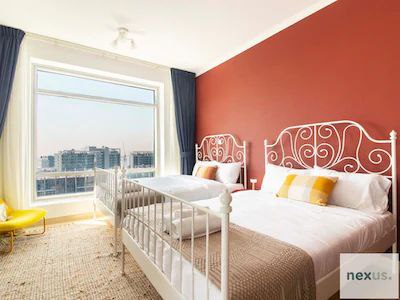 Vibrant 2 bed | Downtown Views | 8 Guests