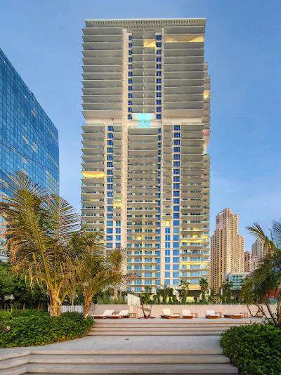 Elegant sea view apartment in La Vie JBR with private beach