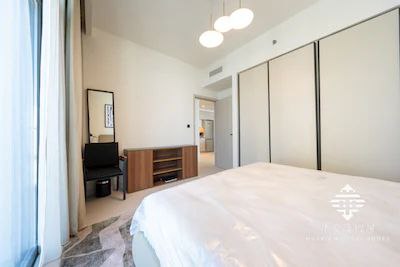 Nightly Stay at Marina Vista with Private Beach Access | No Commission