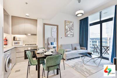 Min stay 5 nights is required! Elegant 2 Bedroom Apartment in Azizi Riviera 46,