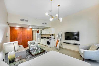 DIFC Studio apartment in Park Tower B