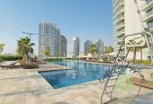 Spacious Studio – Balcony Pool Side