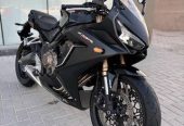 Honda cbr650 r