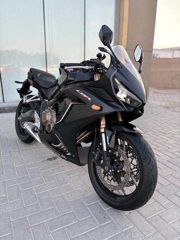 Honda cbr650 r