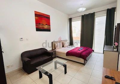 photo_5848441574256656917_x