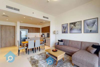 photo_5848441574256656952_x