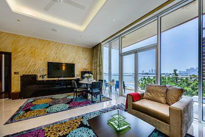 Amazing sea view apartment in Tiara Palm Jumeirah