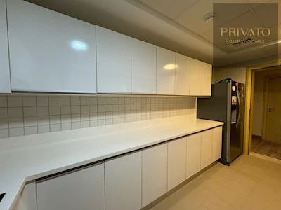 🌅 Spacious 3-Bedroom at Al Bateen, JBR – Your Perfect Beach Getaway! 🌴