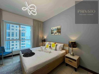 Bright and Spacious l Family SetUp Apartment with view of Palm Beach