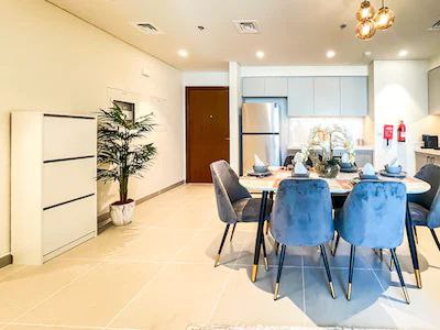 Modern 2 Bedroom Apartment with City Views