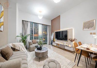 photo_5850693374070343919_x