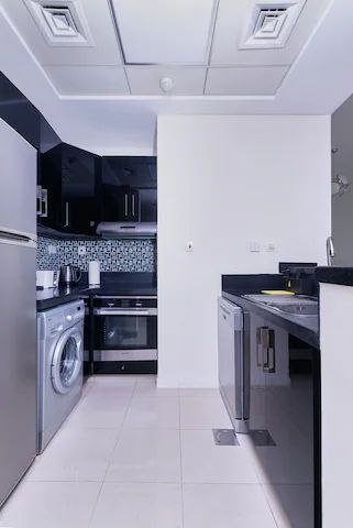 Beautiful 1BR apartment with sunset view. All Bills Included.