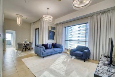 photo_5850693374070344006_x