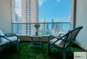 Dubai Marina Delight: Spacious Retreat for Groups