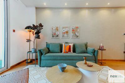 Dubai Marina Delight: Spacious Retreat for Groups