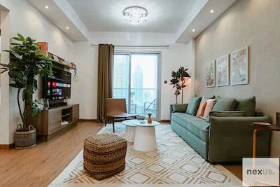 Dubai Marina Delight: Spacious Retreat for Groups