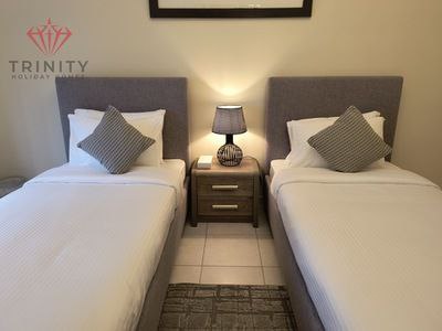 Vacant Now ( ReadyTo Move ) ! King – Single Bed ! 2BHK Furnished ! Luxurious Apartment ! Sheikh Zaya