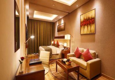 photo_5850693374070344114_x