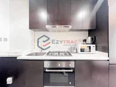 Studio Available in Merano Tower Dubai For Daily Rentals